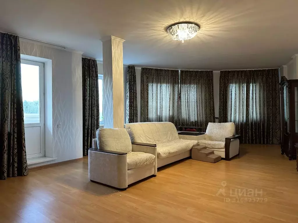 3-к кв. Московская область, Красногорск Речная ул., 20к4 (129.6 м) - Фото 0