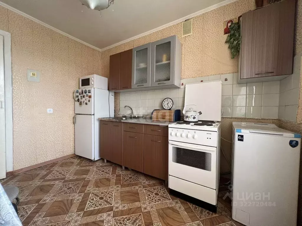 2-к кв. Тюменская область, Тюмень ул. Циолковского, 15 (48.0 м) - Фото 1