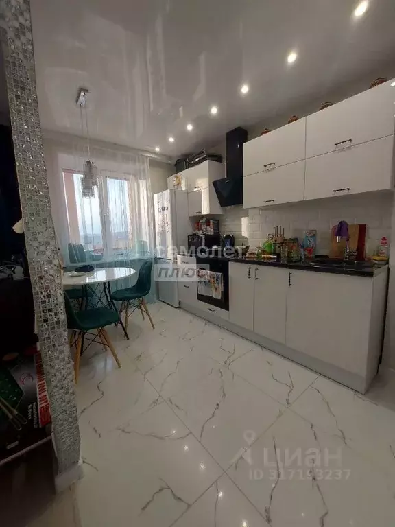 3-к кв. Иркутская область, Иркутск Шахтерская ул., 23А (63.4 м) - Фото 0