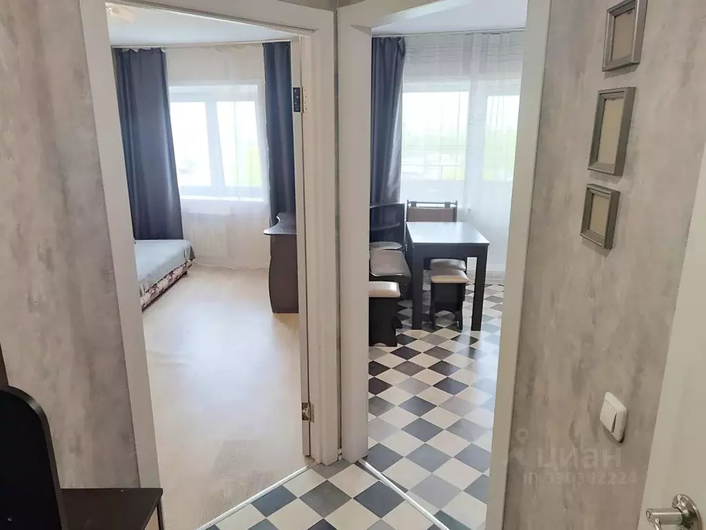 2-к кв. Иркутская область, Иркутск ул. Розы Люксембург, 118 (34.0 м) - Фото 2