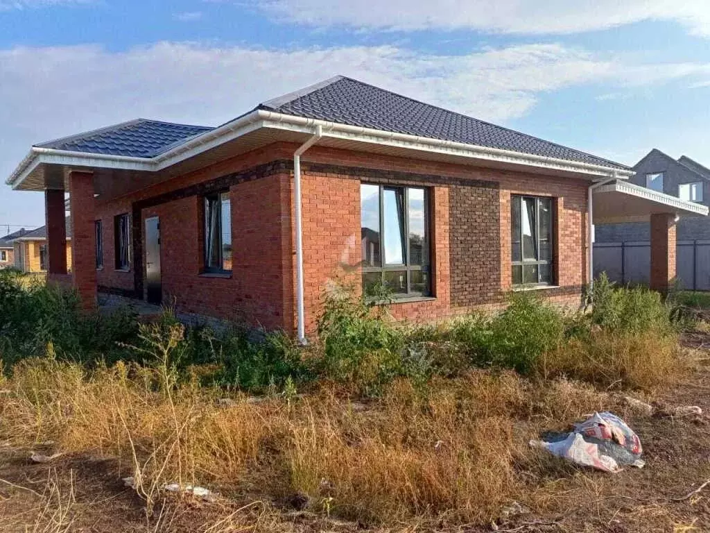 Дом в Саратовская область, Энгельсский район, Красноярское ... - Фото 1