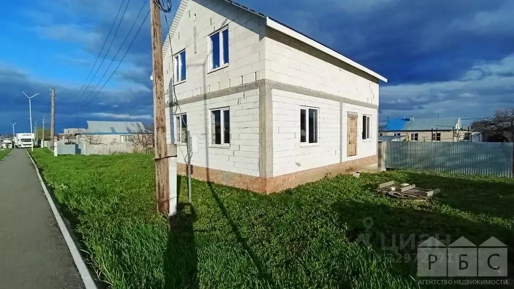 Дом в Саратовская область, Татищево рп, 2-й кв-л 3 (144 м) - Фото 1