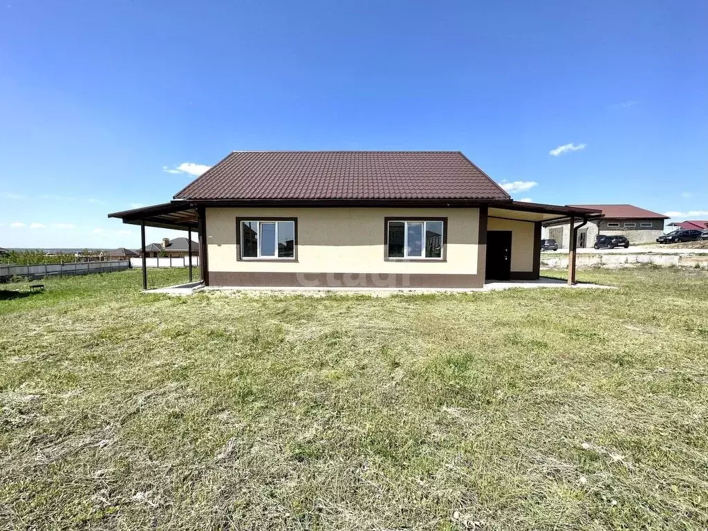Дом в Белгородская область, Старый Оскол ул. Крымская, 42 (100 м) - Фото 0