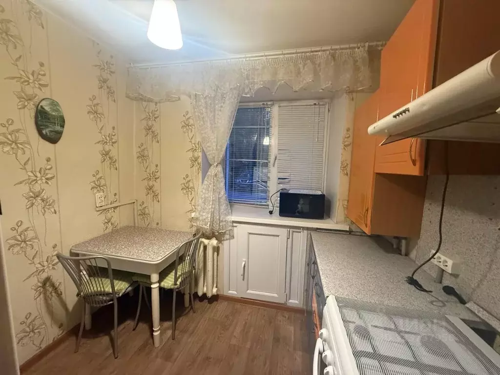 1-к кв. Башкортостан, Уфа ул. Антонова, 4 (30.5 м) - Фото 0
