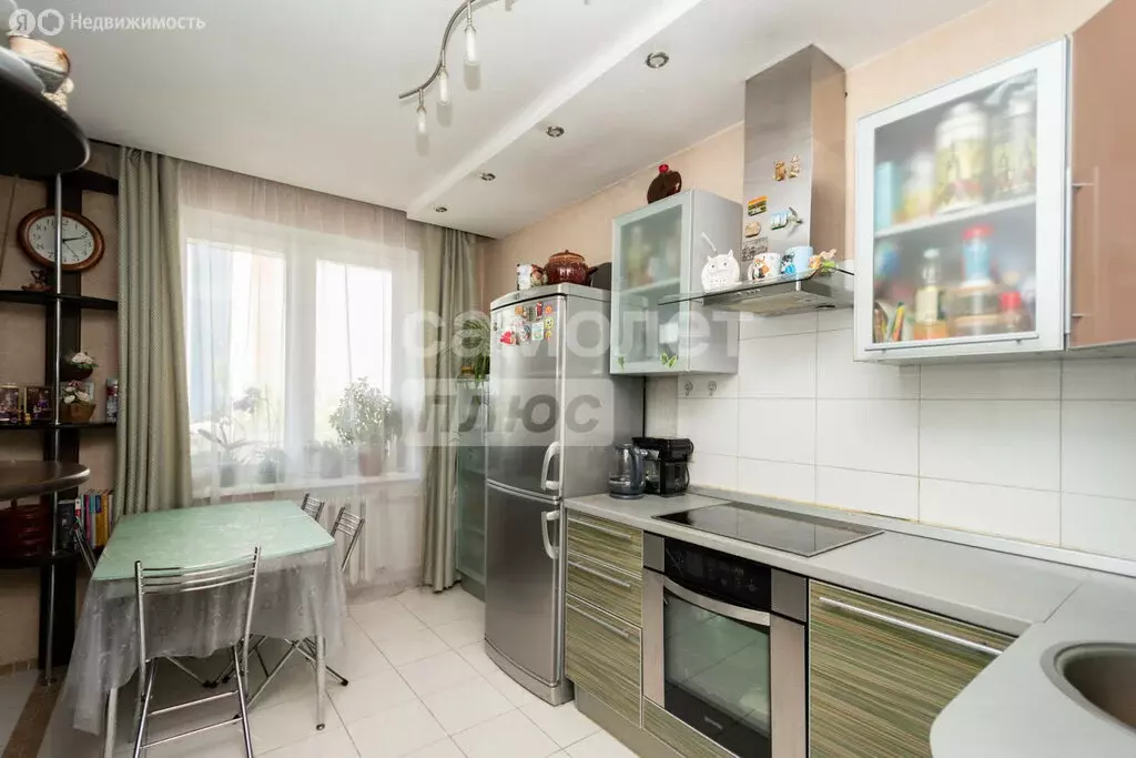 2-комнатная квартира: Иркутск, Байкальская улица, 202/2 (57.8 м) - Фото 0