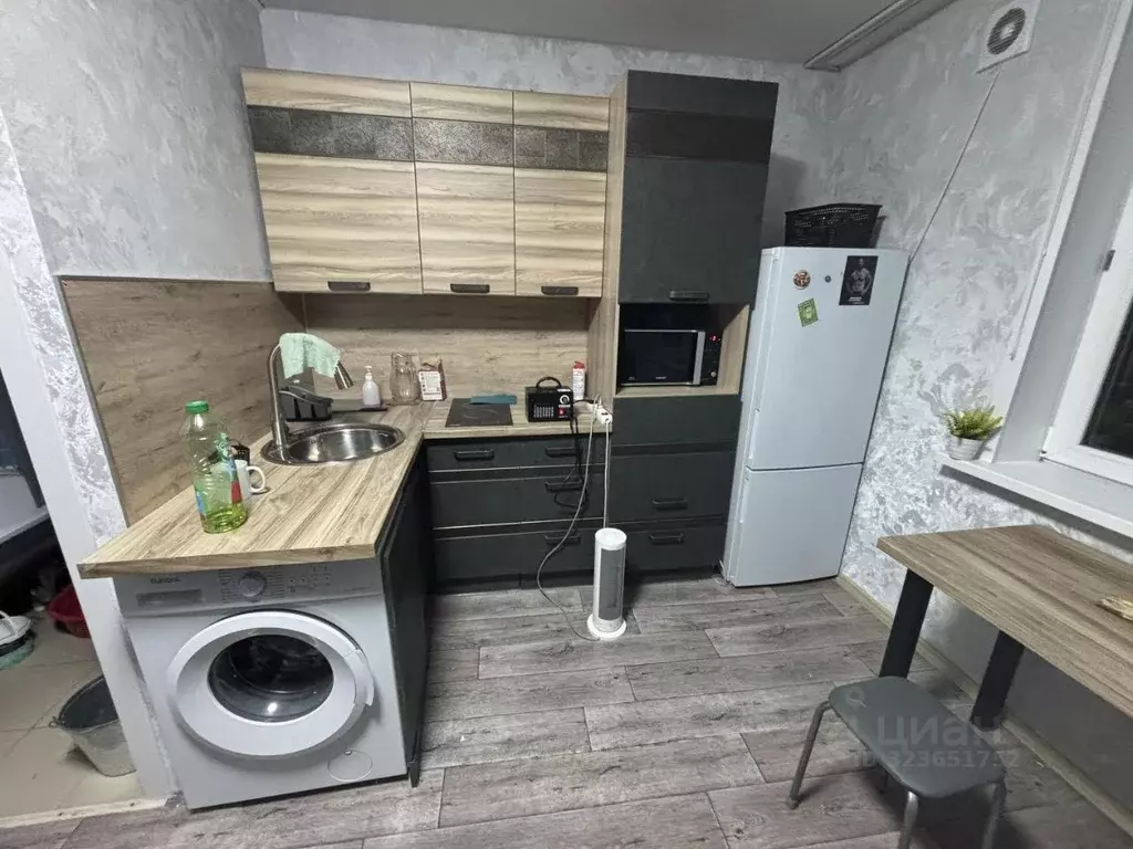 Студия Красноярский край, Красноярск ул. 60 лет Октября, 151 (18.6 м) - Фото 1