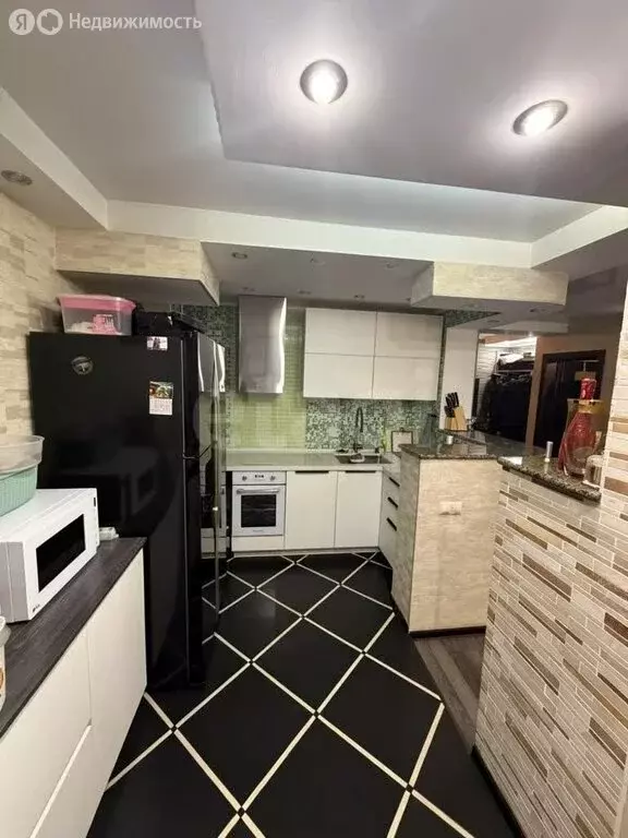 2-комнатная квартира: Южно-Сахалинск, Комсомольская улица, 271к2 (55 ... - Фото 2