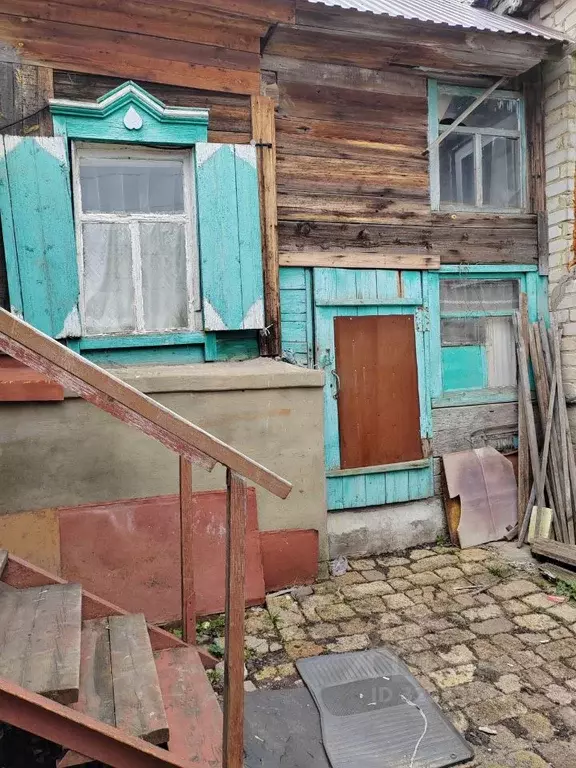 Дом в Саратовская область, Саратов ул. Имени В.П. Чкалова, 38 (70 м) - Фото 2