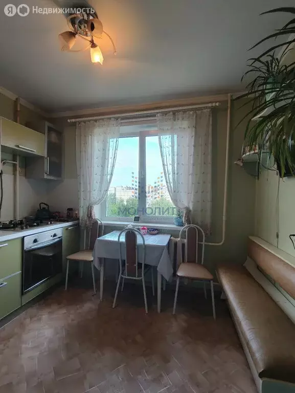 2-комнатная квартира: Чебоксары, улица Кадыкова, 32 (52.5 м) - Фото 0
