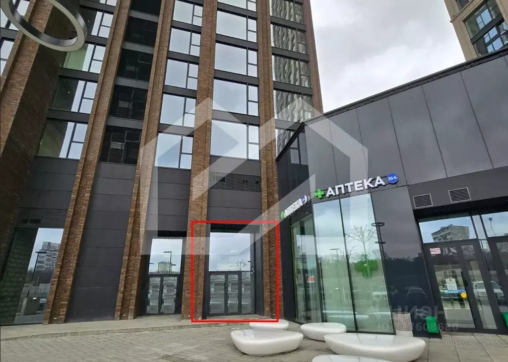 Торговая площадь в Москва просп. Генерала Дорохова, 49вл1 (79 м) - Фото 1