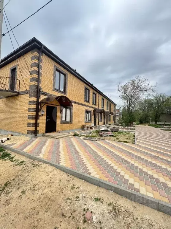 Таунхаус в Калмыкия, Элиста ул. Хомутникова, 120А (66 м) - Фото 0