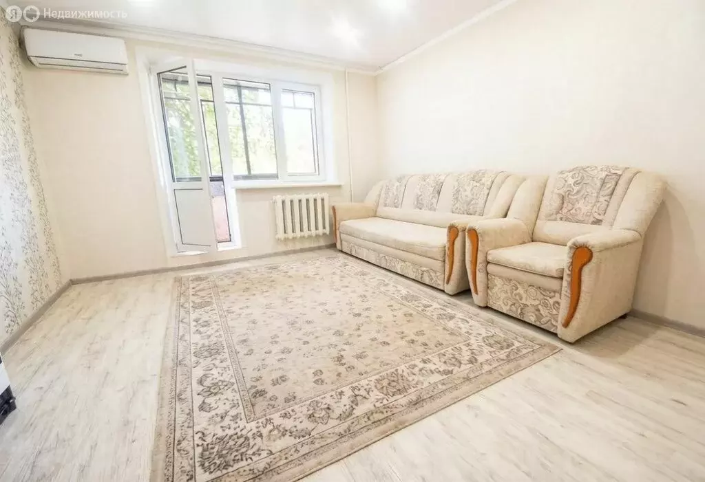 3-комнатная квартира: Туймазы, улица Мичурина, 22А (62 м) - Фото 1