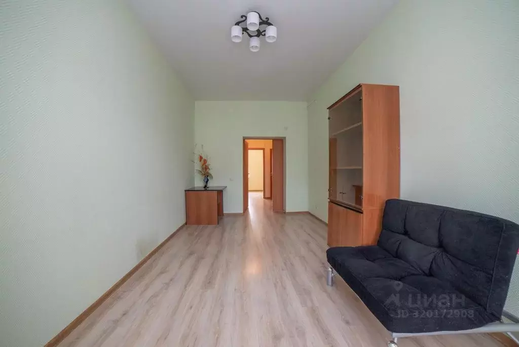 1-к кв. Свердловская область, Екатеринбург ул. Очеретина, 7 (45.2 м) - Фото 1