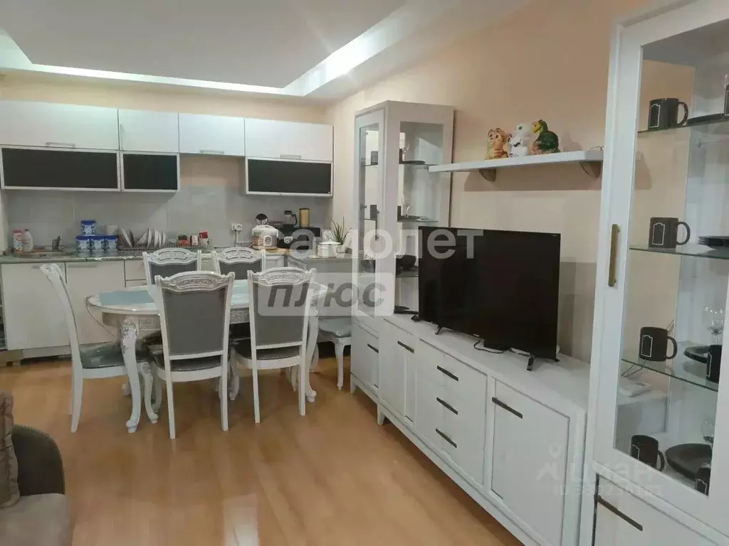 1-к кв. Бурятия, Улан-Удэ Ключевская ул., 70А (63.0 м) - Фото 1
