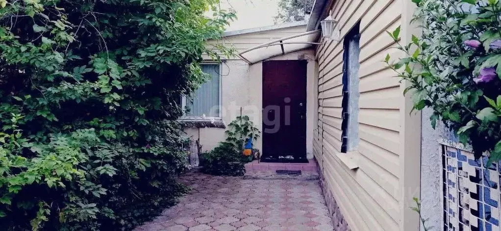 Дом в Ставропольский край, Ставрополь №26 мкр, ул. Космодемьянской, 27 ... - Фото 2