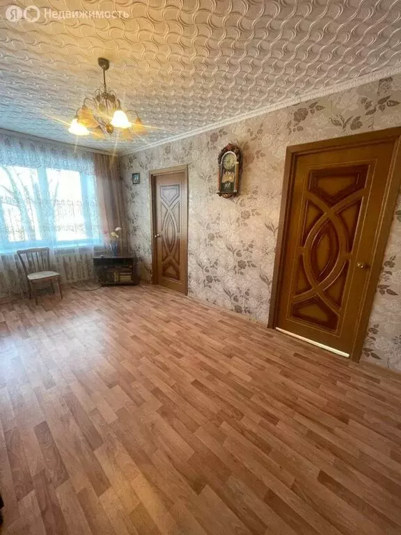 4-комнатная квартира: посёлок городского типа Северный, Полевая улица, ... - Фото 1
