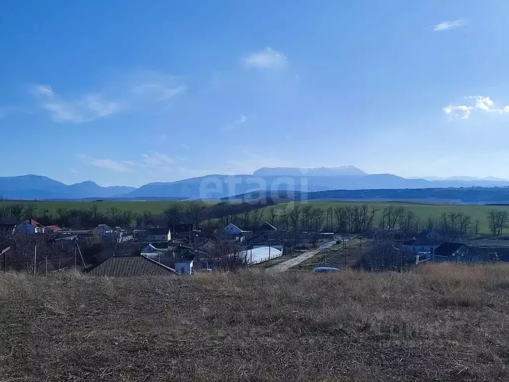 Участок в Крым, Симферопольский район, Трудовское с/пос, с. Ивановка ... - Фото 2