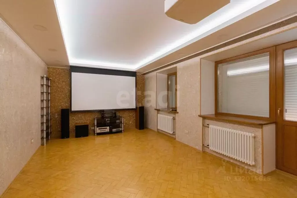 3-к кв. Тюменская область, Тюмень ул. Василия Гольцова, 28 (96.0 м) - Фото 2