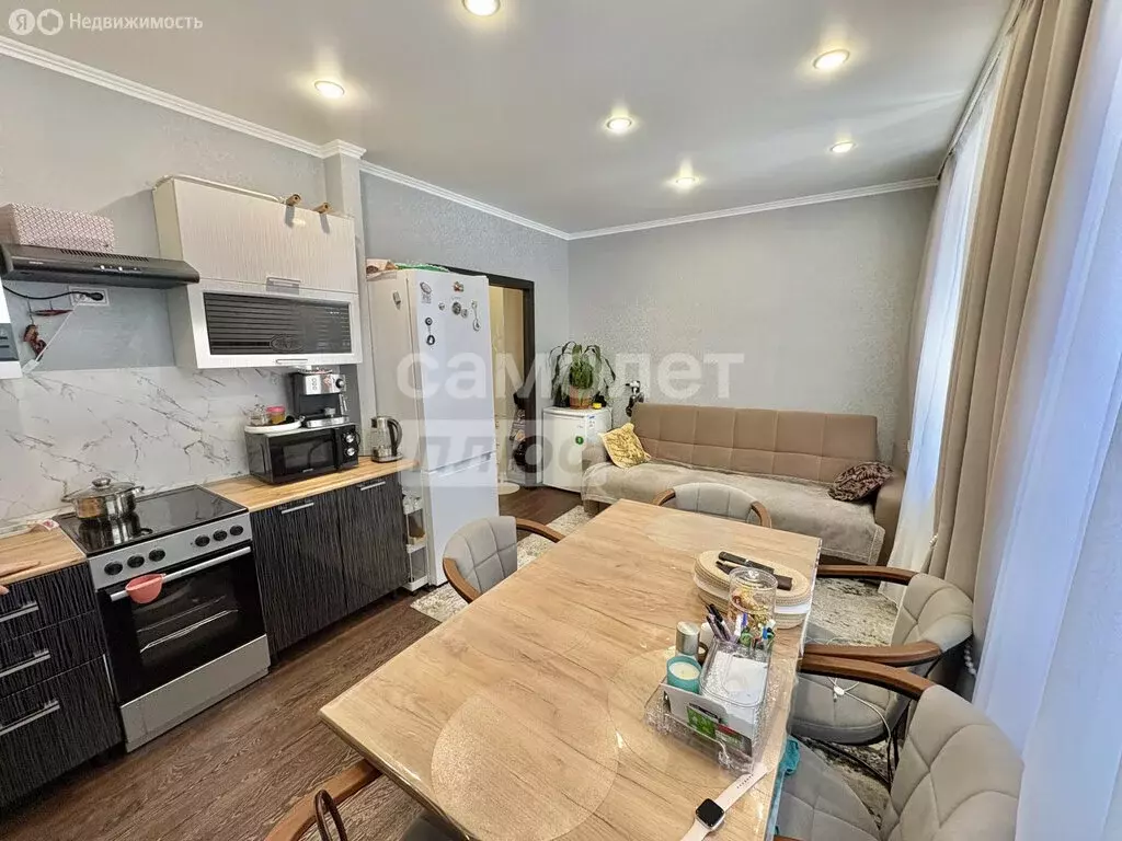 2-комнатная квартира: Заводоуковск, Профсоюзная улица, 1 (48 м) - Фото 1