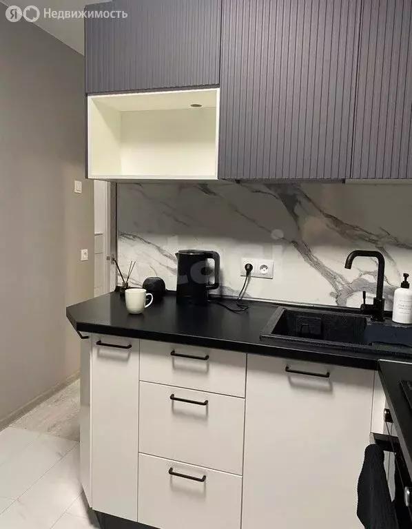 1-комнатная квартира: Нижний Тагил, улица Черных, 9 (28.6 м) - Фото 2