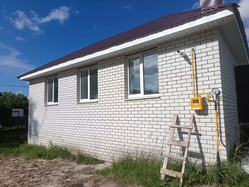 Дом в Нижегородская область, Ардатов рп пл. Октябрьская, 9 (65 м) - Фото 1