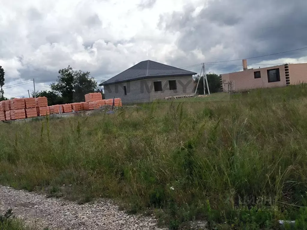 Участок в Адыгея, Майкоп городской округ, Гавердовский хут. пер. ... - Фото 1