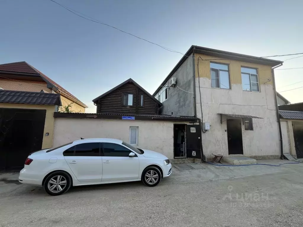 Дом в Дагестан, Карабудахкентский район, Зеленоморск с/пос, с. ... - Фото 1