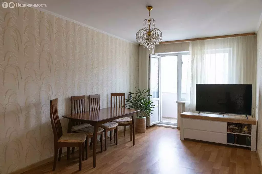 3-комнатная квартира: Хабаровск, Восточное шоссе, 32 (61.4 м) - Фото 1