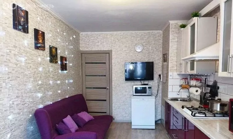 3-комнатная квартира: Энгельс, улица Тельмана, 170 (90 м) - Фото 2