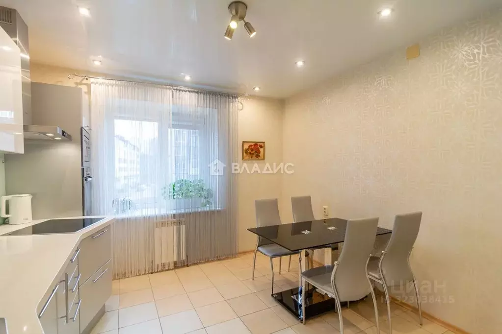 2-к кв. Карелия, Петрозаводск ул. Ригачина, 44 (68.5 м) - Фото 1