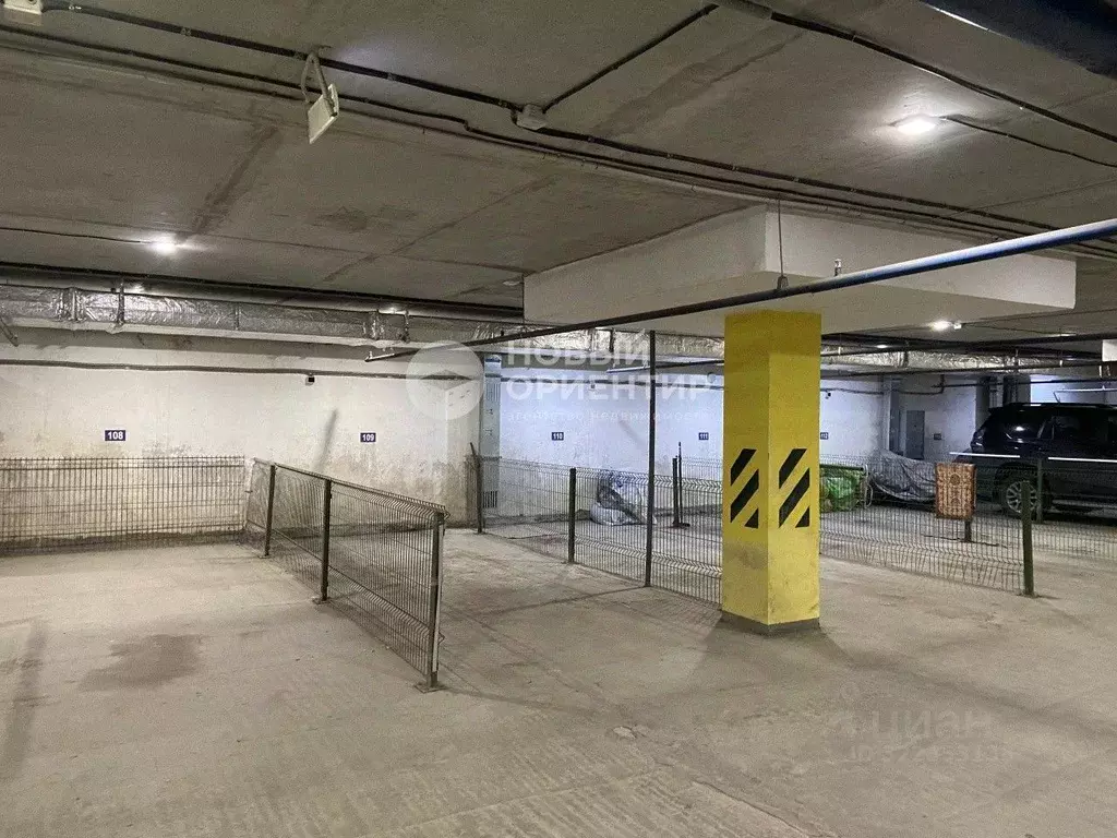 Гараж в Свердловская область, Екатеринбург ул. Павла Шаманова, 52А (17 ... - Фото 0