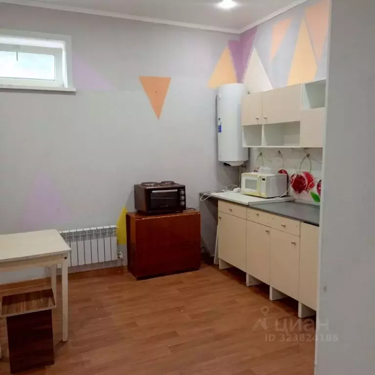 Дом в Краснодарский край, Абинск Юбилейная ул. (60 м) - Фото 1