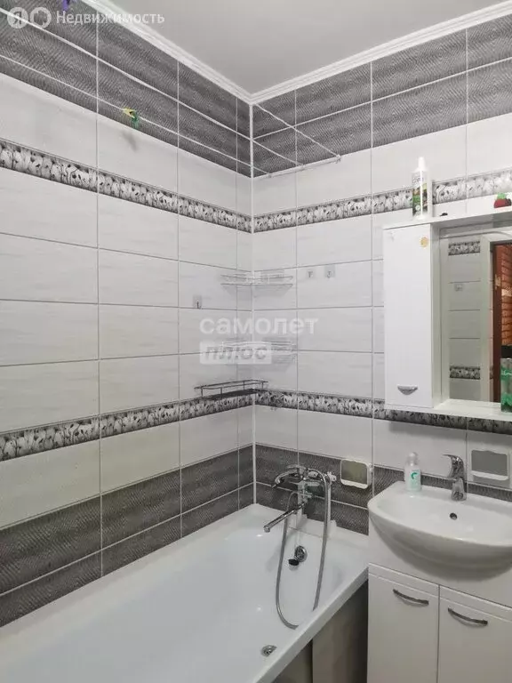 Квартира-студия: Тюмень, улица Новосёлов, 107к1 (26 м) - Фото 1