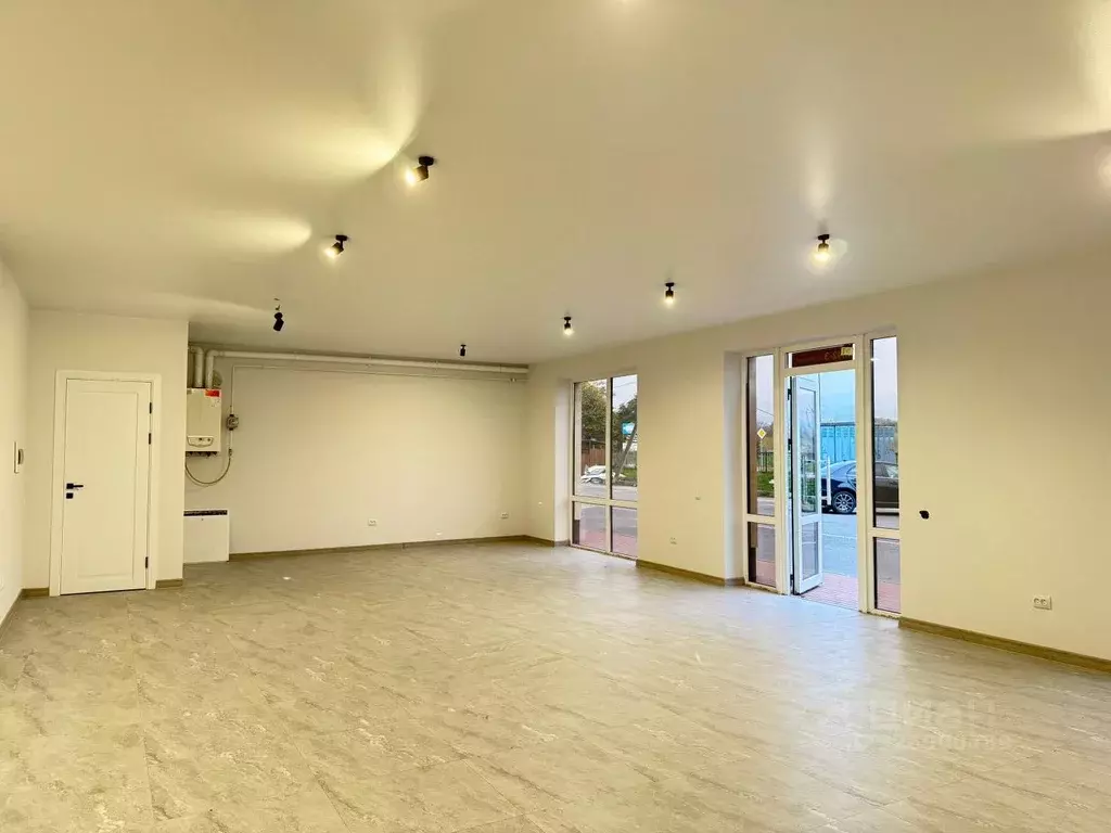 Офис в Кабардино-Балкария, Нальчик ул. Шогенова (65 м) - Фото 2