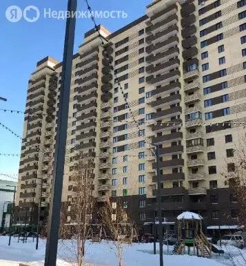 Квартира-студия: Тюмень, улица Тимофея Чаркова, 81к1 (28.7 м) - Фото 2