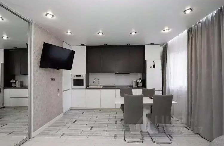 3-к кв. Иркутская область, Иркутск ул. Пискунова, 131/1 (76.4 м) - Фото 1