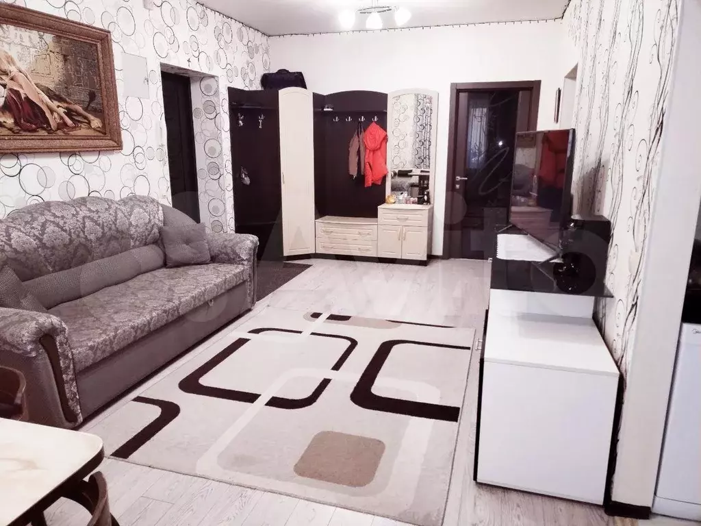 3-к. квартира, 70 м, 2/4 эт. - Фото 1