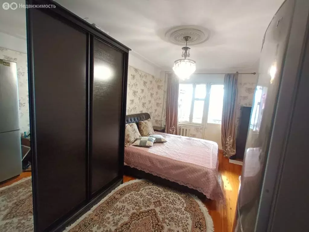 4-комнатная квартира: Махачкала, Абаканская улица, 8 (83 м) - Фото 0