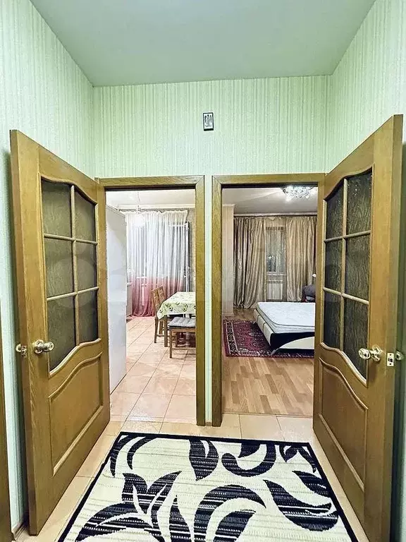1-к. квартира, 41 м, 2/5 эт. - Фото 1