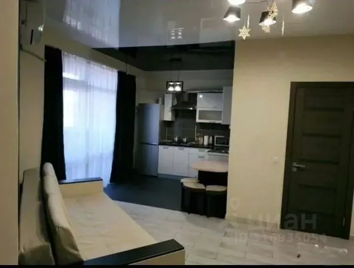1-к кв. Крым, Симферополь пер. Крылова, 36 (51.0 м) - Фото 0