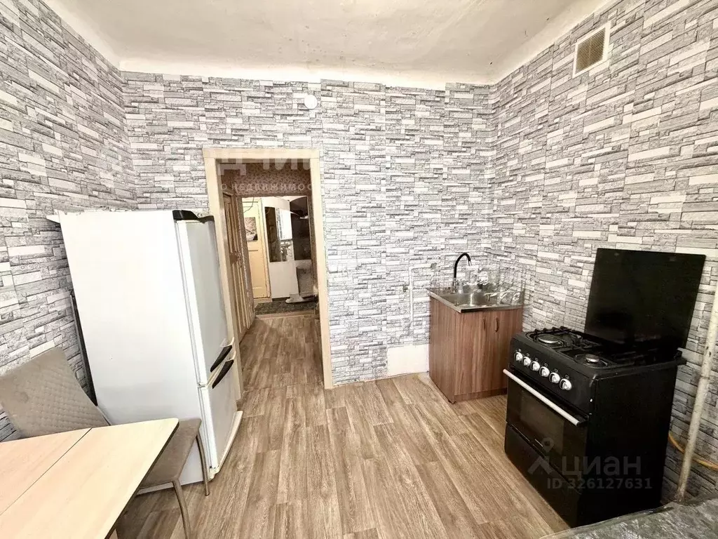 3-к кв. Чувашия, Канаш ул. 30 лет Чувашии, 3 (56.9 м) - Фото 2