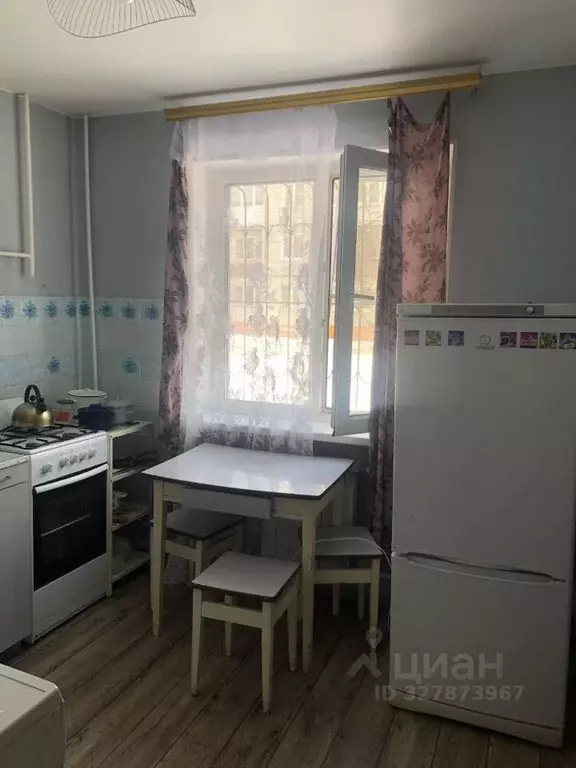 1-к кв. Омская область, Омск Заозерный мкр, ул. Бородина, 8/3 (36.6 м) - Фото 1