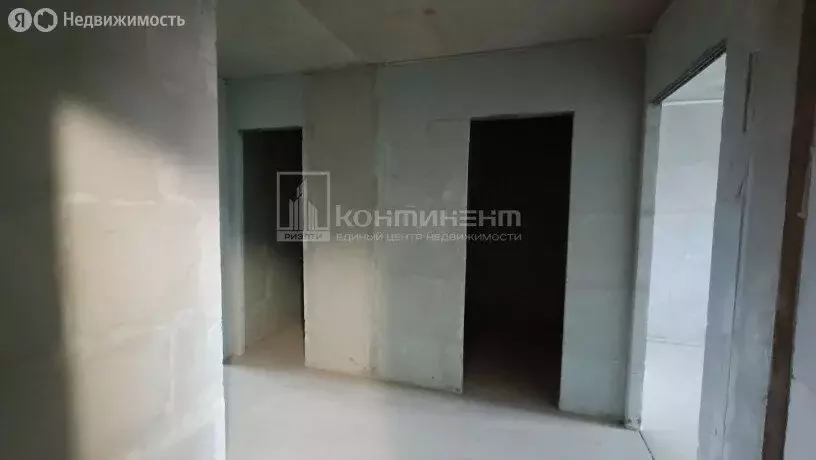 2-комнатная квартира: Владимир, Смоленская улица, 3 (61 м) - Фото 0