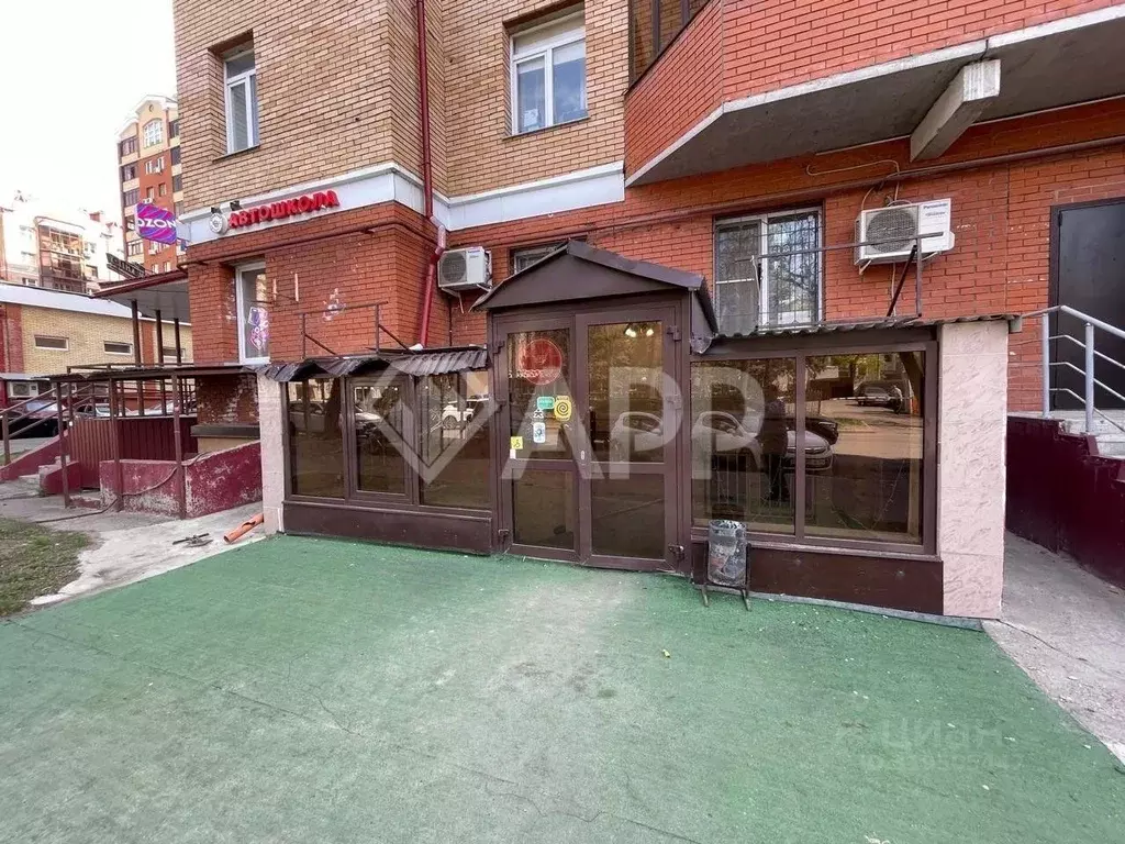 Торговая площадь в Татарстан, Казань ул. Зинина, 7 (184 м) - Фото 0