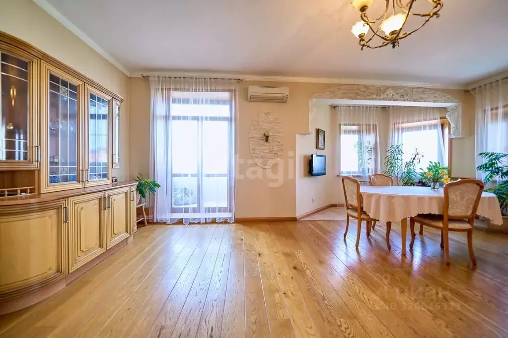 4-к кв. Хабаровский край, Хабаровск ул. Калинина, 25А (164.5 м) - Фото 0