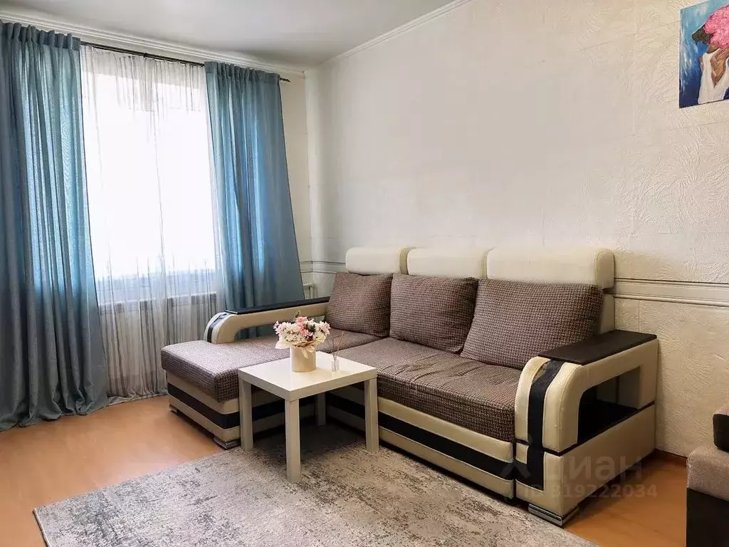 2-к кв. Татарстан, Казань ул. Калинина, 60 (65.0 м) - Фото 1