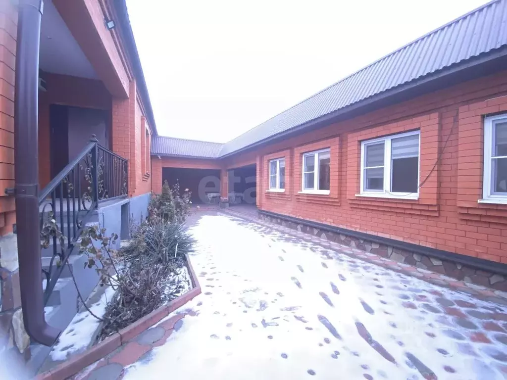 Дом в Ингушетия, Назрановский район, с. Плиево ул. М.Б. Ажигова (180 ... - Фото 1