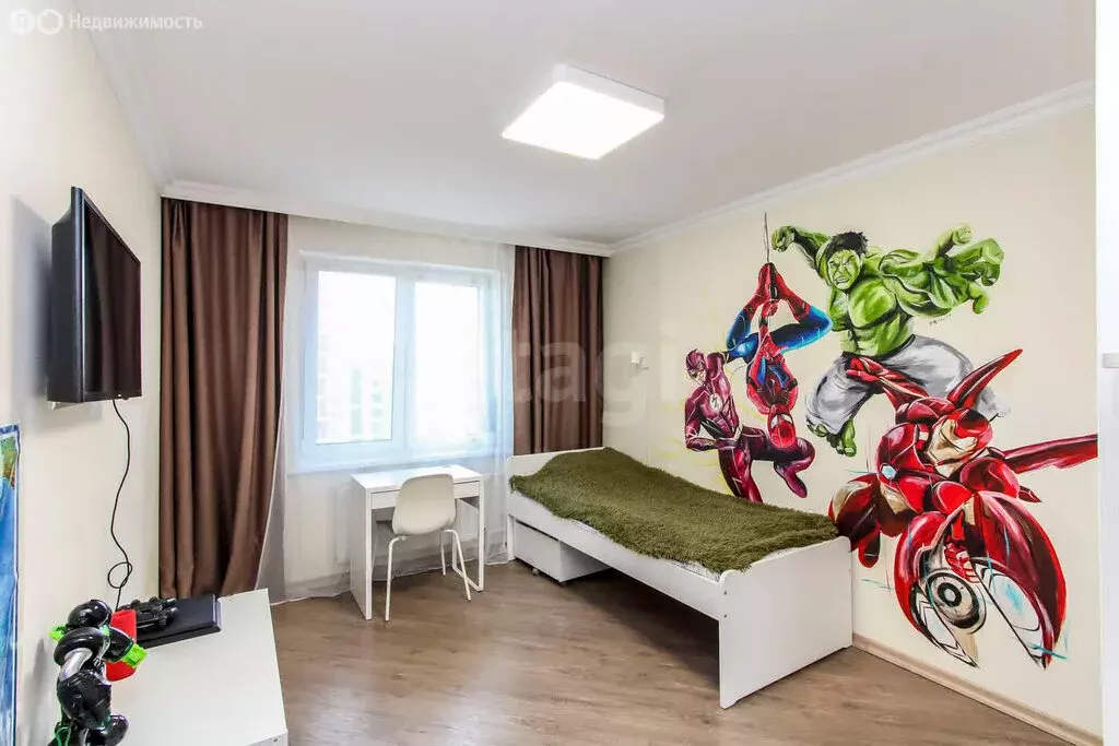 3-комнатная квартира: Тюмень, улица Ю.-Р.Г. Эрвье, 30 (74.9 м) - Фото 2