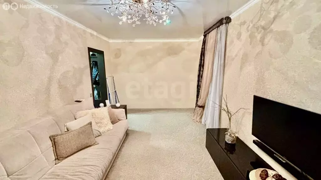 3-комнатная квартира: Оренбург, улица 60 лет Октября, 23 (66.6 м) - Фото 2