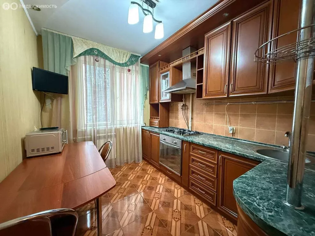 4-комнатная квартира: Орёл, улица Розы Люксембург, 52 (75 м) - Фото 1